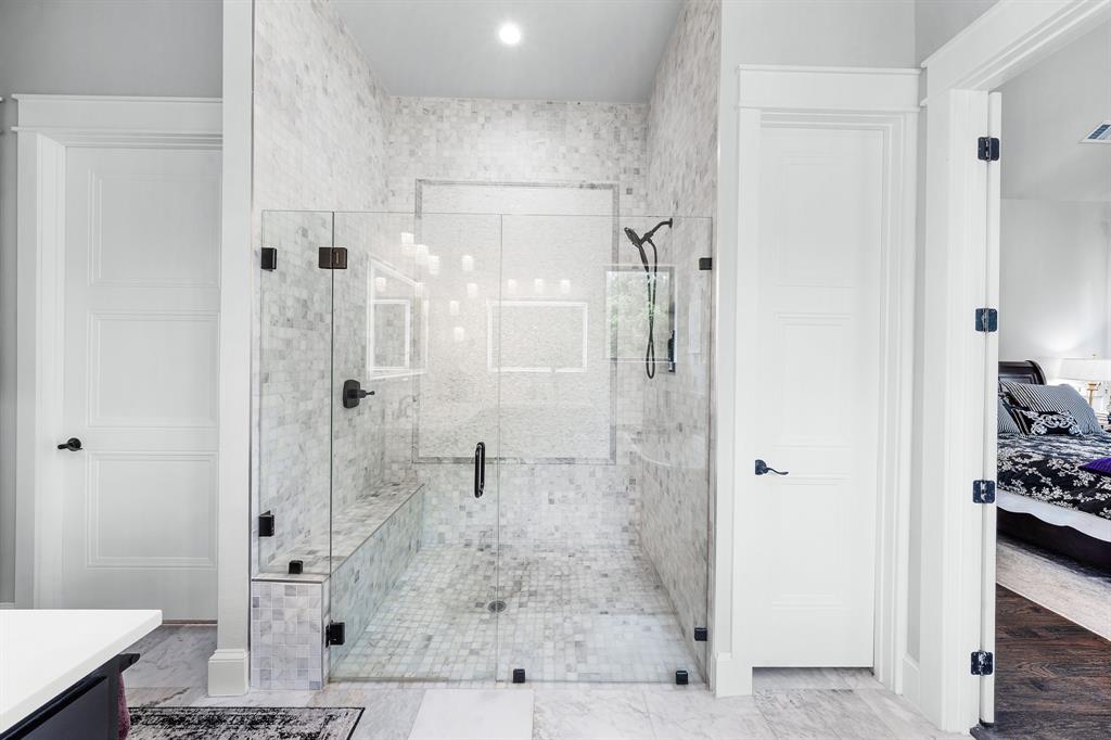 365 Private Road 5529 Point, TX 75472 - Photo 31 of 40 a bathroom with a shower