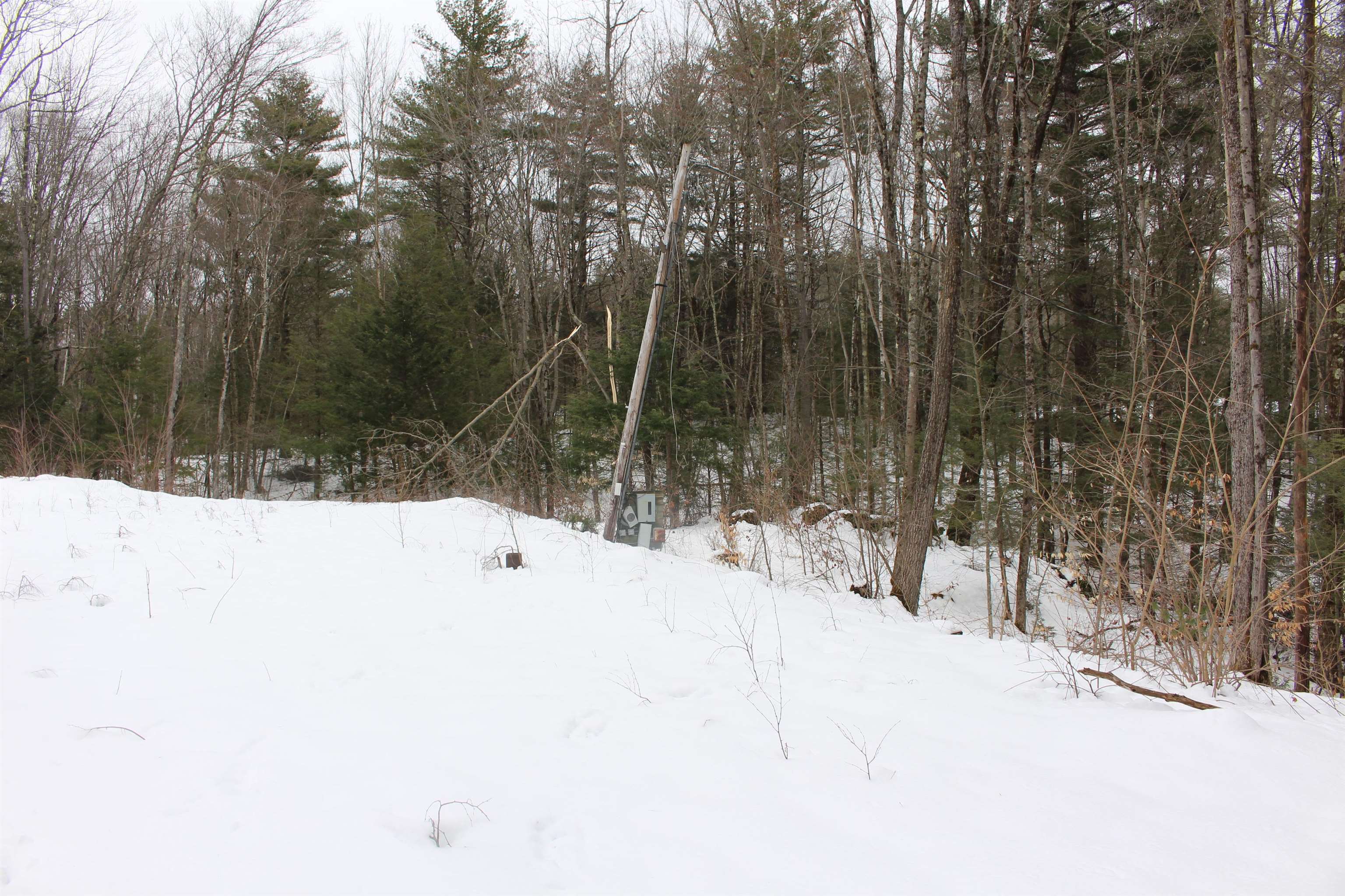 40 Smith Road Chester, NH 03036 - Photo 2 of 5