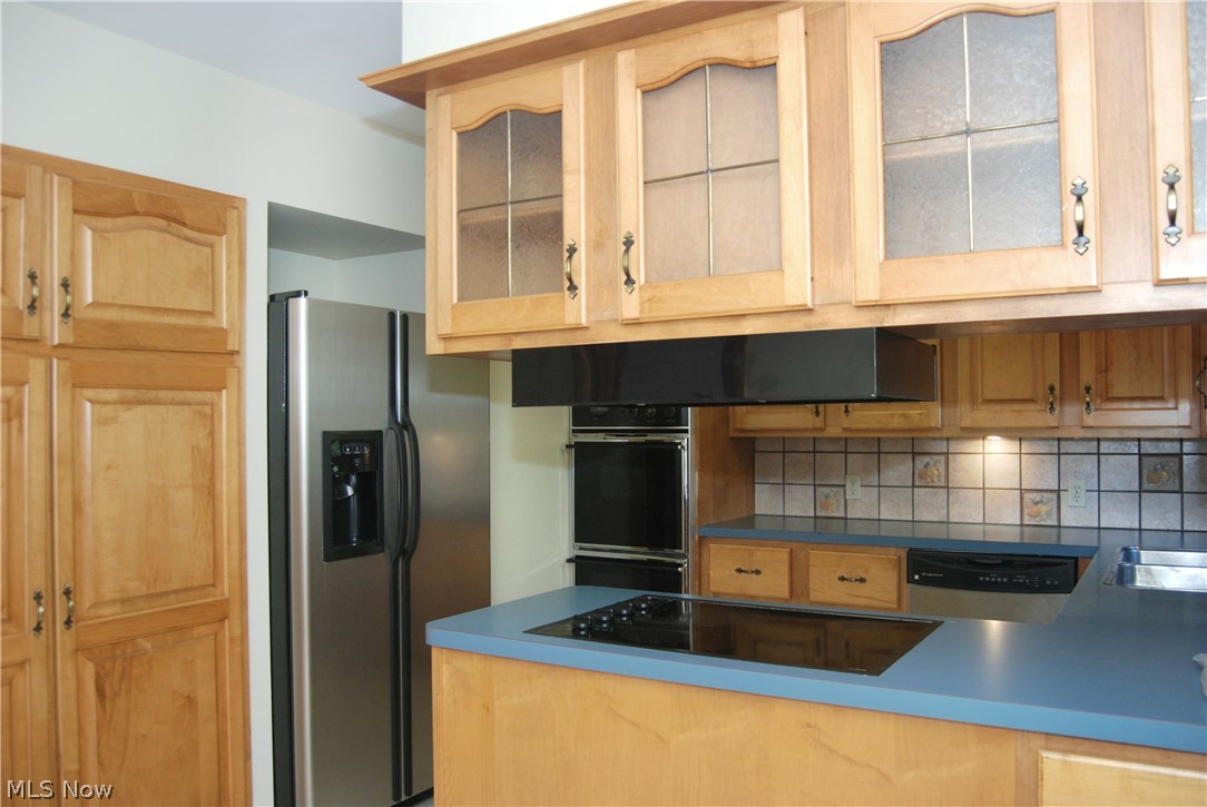 553 Garnette Road Akron, OH 44313 - Photo 8 of 26 Gallery Image 8