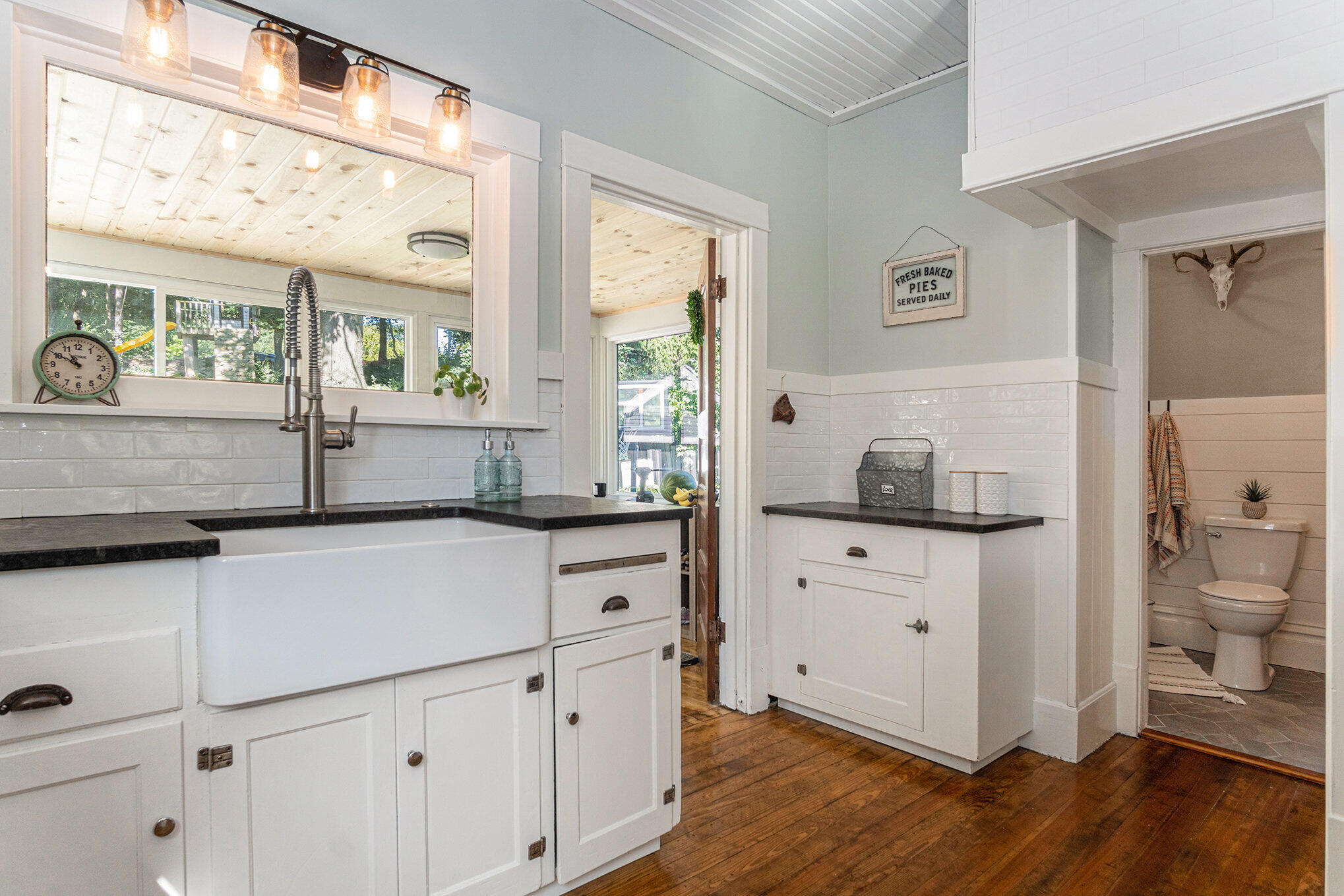 807 Sheldon Road Grand Haven, MI 49417 - Photo 15 of 33 013_dsc04011