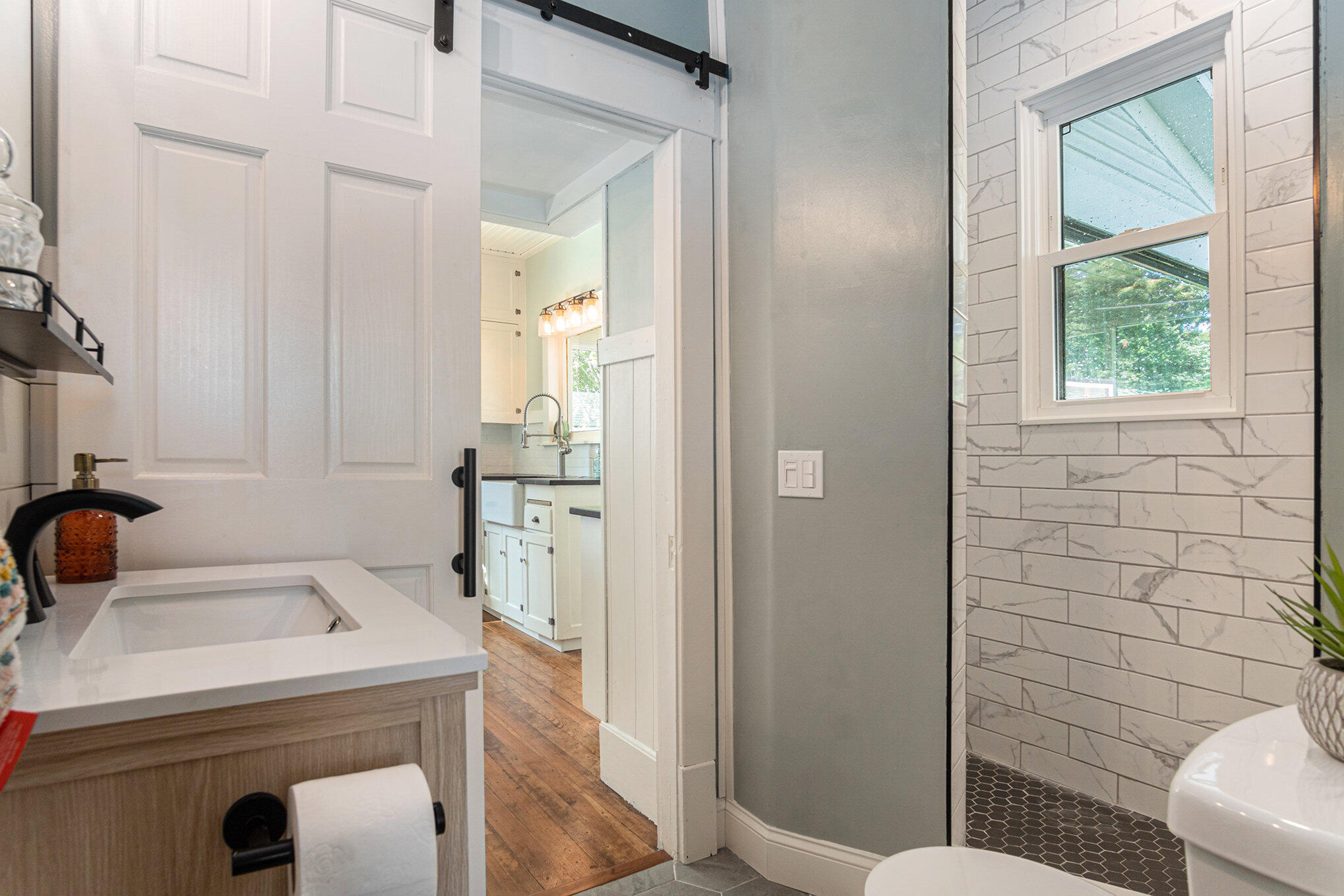 807 Sheldon Road Grand Haven, MI 49417 - Photo 19 of 33 017_dsc04021