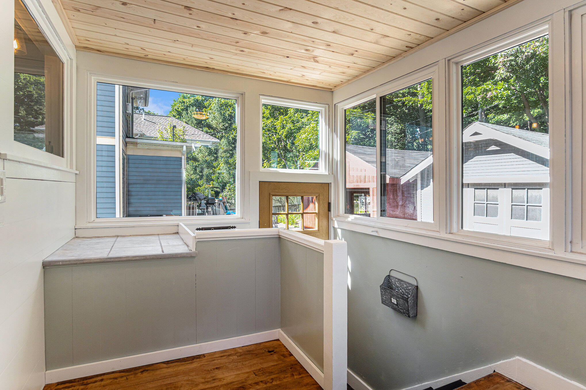 807 Sheldon Road Grand Haven, MI 49417 - Photo 25 of 33 023_dsc04025