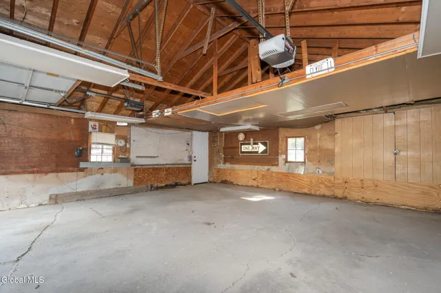 $269,999 | 29 Massachusetts Avenue, East Greenbush, NY 12144