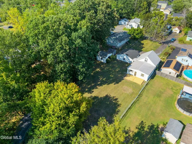 $269,999 | 29 Massachusetts Avenue, East Greenbush, NY 12144