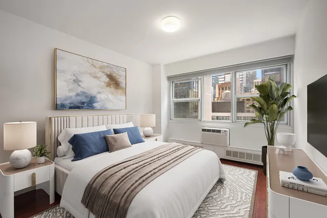 $995,000 | 153 East 57th Street, Unit 9GH | Midtown East