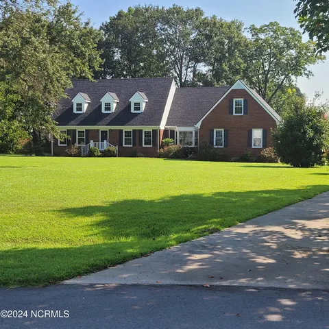 $439,000 | 97 Planters Walk Lane, Clinton, NC 28328