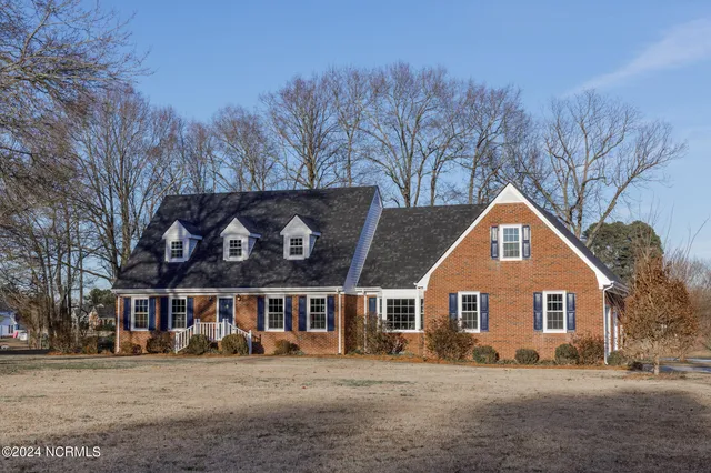 $439,000 | 97 Planters Walk Lane, Clinton, NC 28328