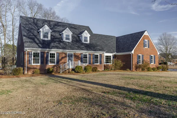 $439,000 | 97 Planters Walk Lane, Clinton, NC 28328