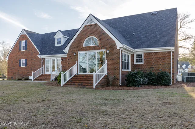 $439,000 | 97 Planters Walk Lane, Clinton, NC 28328