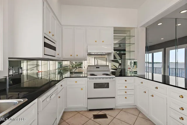 $499,000 | 21 Breakers Lane, Ridgeland, MS 39157