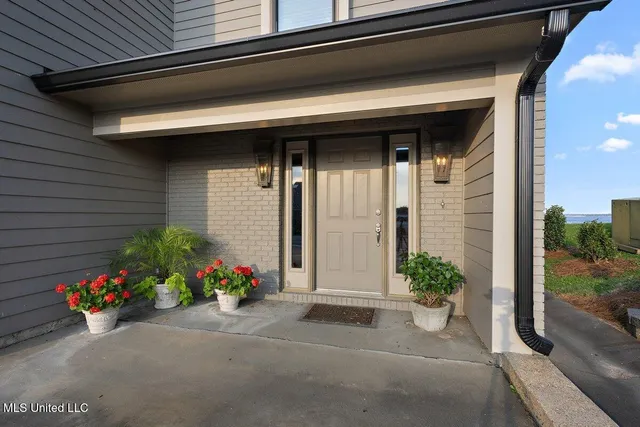 $499,000 | 21 Breakers Lane, Ridgeland, MS 39157