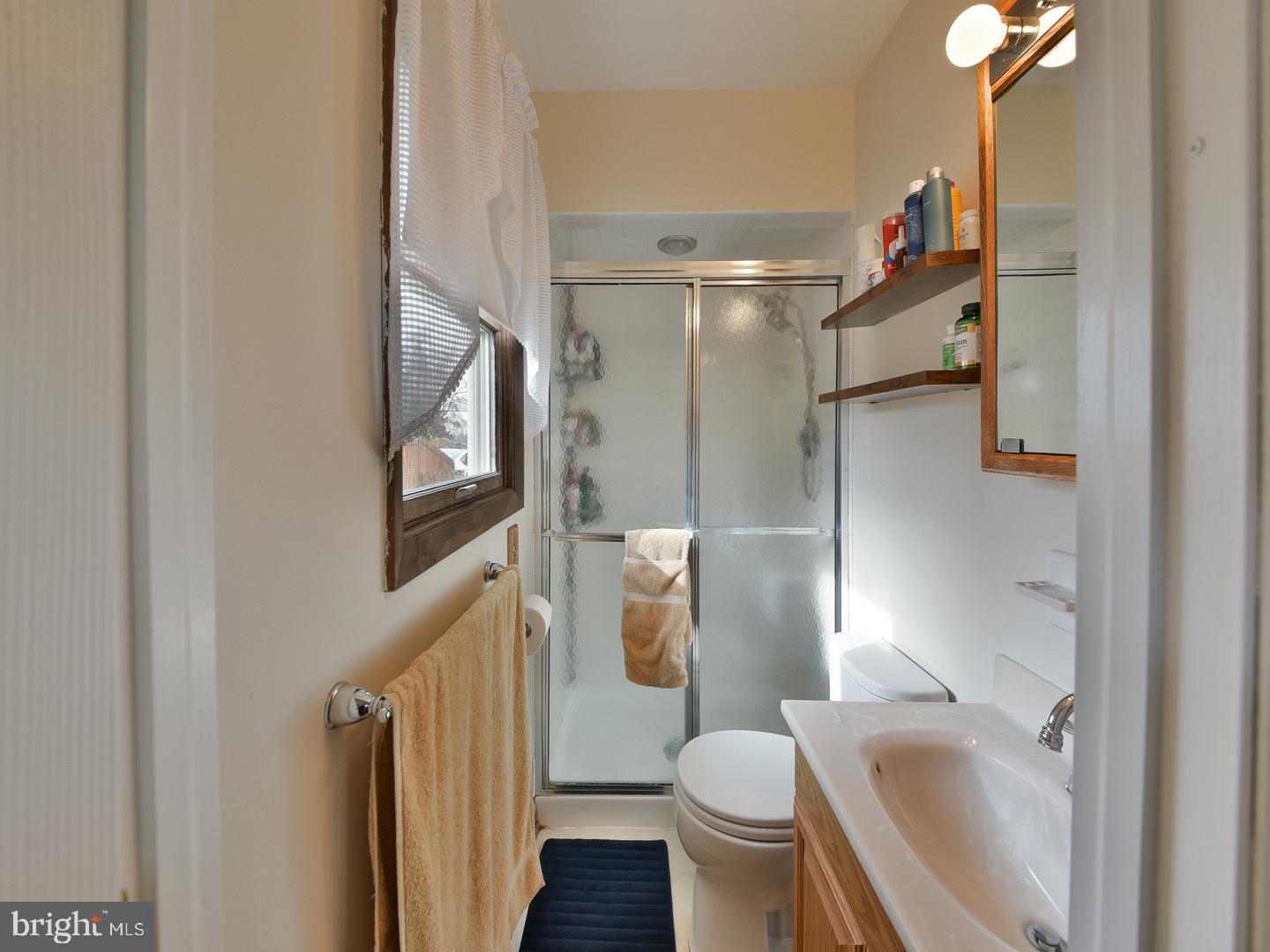 127 Ellis Road Willow Grove, PA 19090 - Photo 18 of 38 a bathroom with a sink toilet and shower