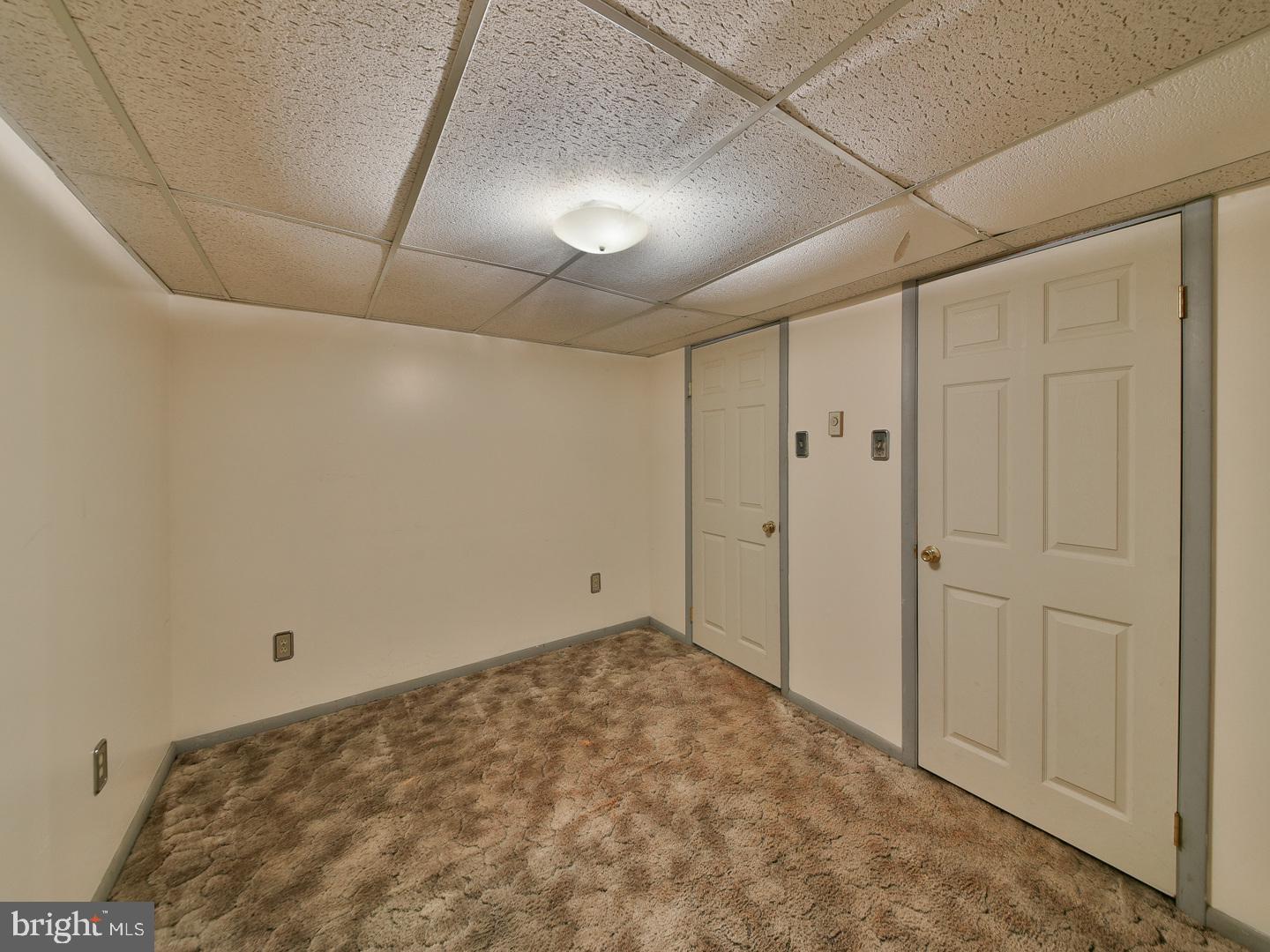 127 Ellis Road Willow Grove, PA 19090 - Photo 29 of 38 a view of room