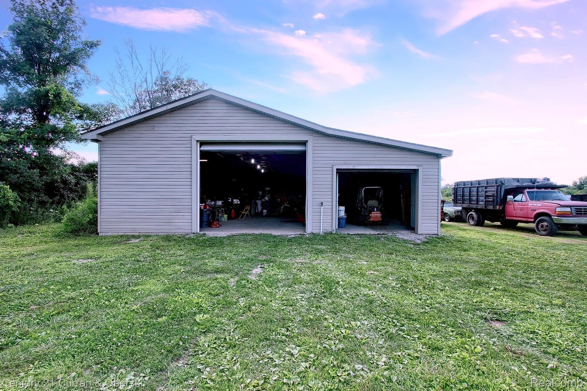 9801 Chinavare Road Newport, MI 48166 - Photo 48 of 58 48-Pole Barn.jpg