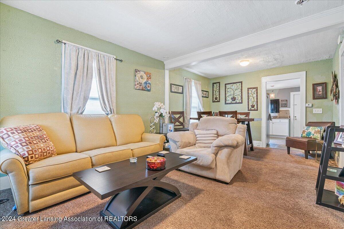 404 East Rouse Street Lansing, MI 48910 - Photo 9 of 21 07-Media Jett-7