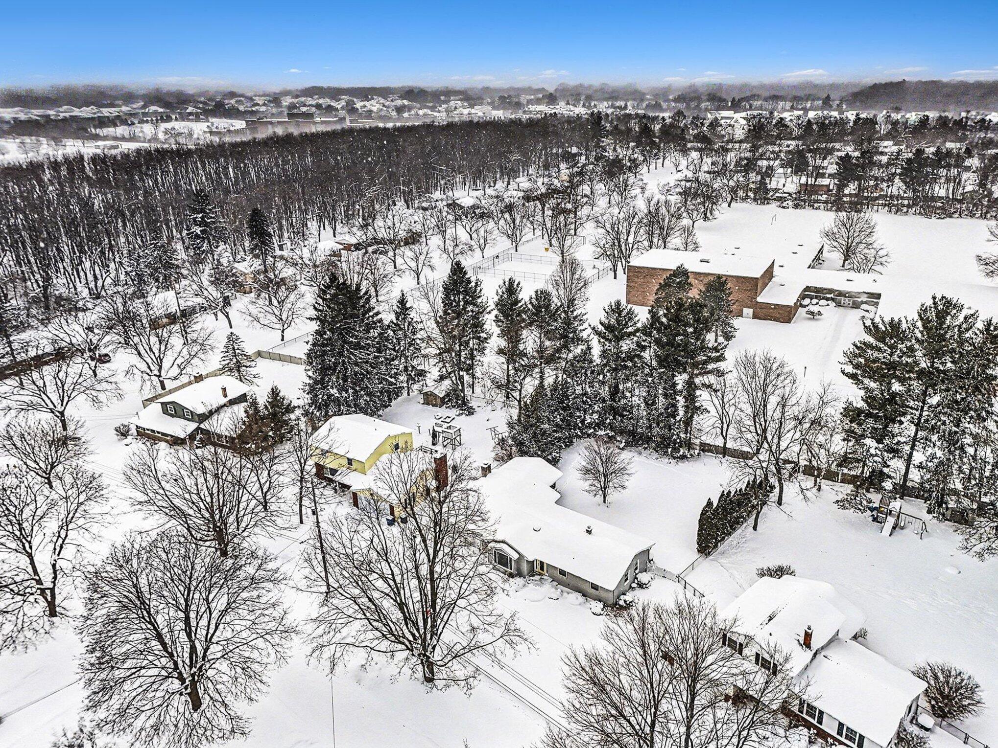 3720 Middlebury Drive Kalamazoo, MI 49006 - Photo 23 of 24 file_3237