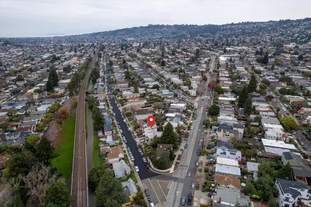 $525,000 | 1127 Key Rte Boulevard, Albany, CA 94706