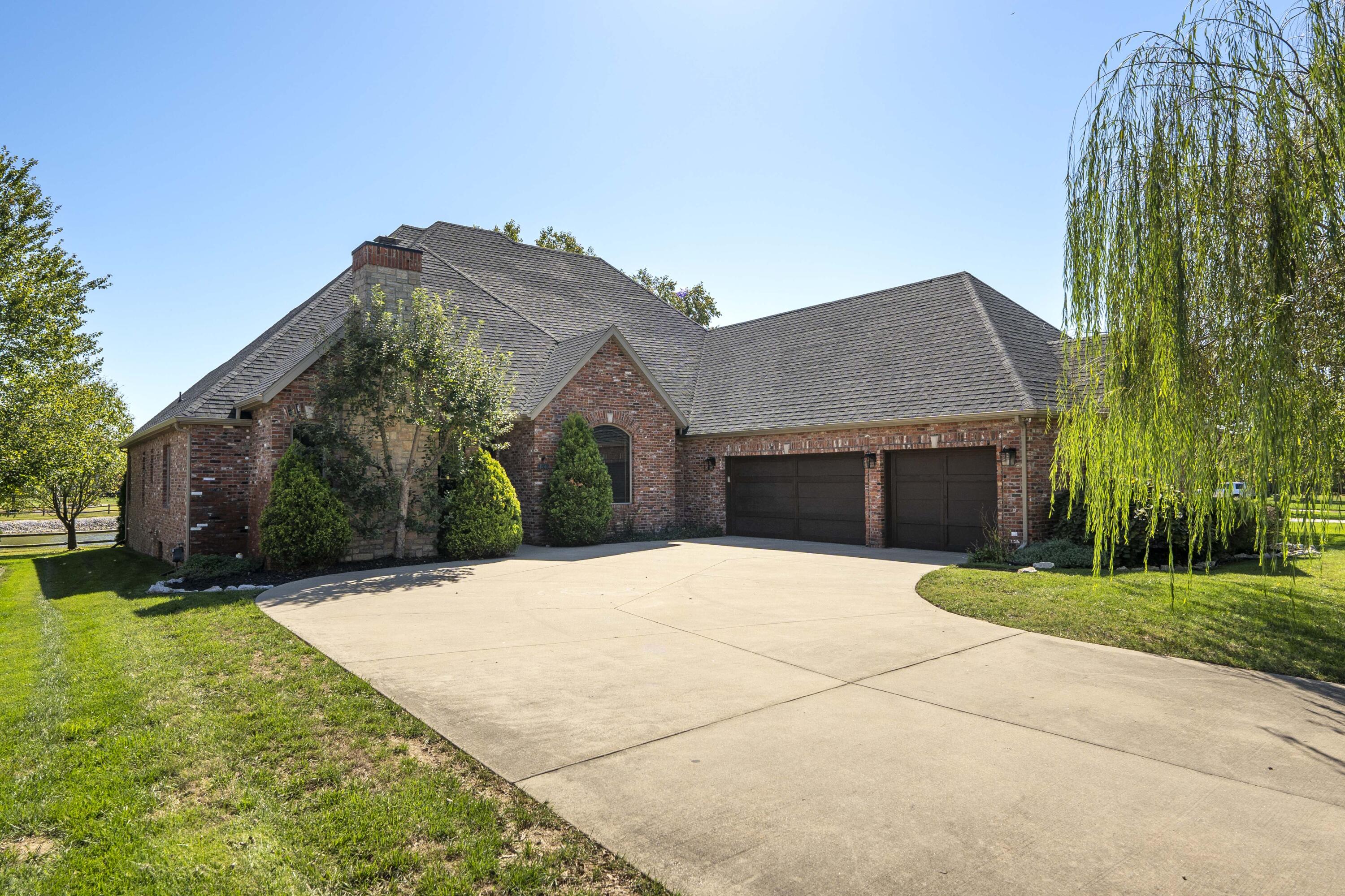 3200 West Rivulet Pass Springfield, MO 65810 - Photo 1 of 1 A7405301