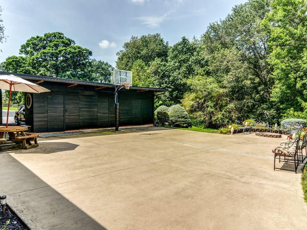 282 Beacon Road Renfrew, PA 16053 - Photo 22 of 25