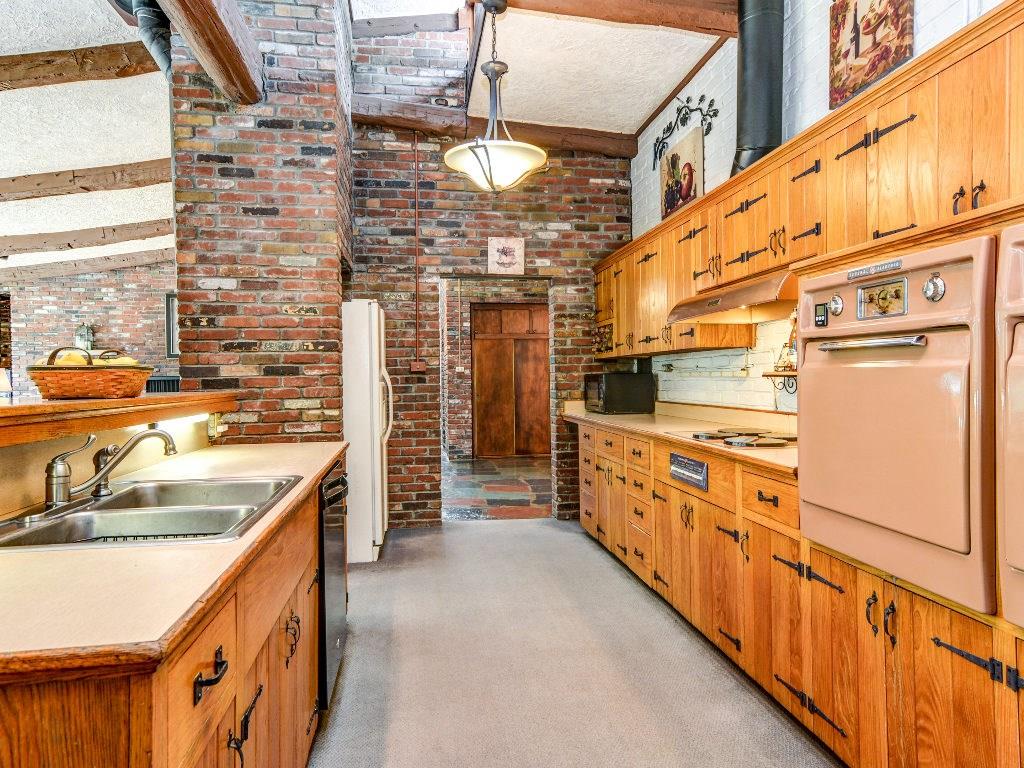 282 Beacon Road Renfrew, PA 16053 - Photo 9 of 25