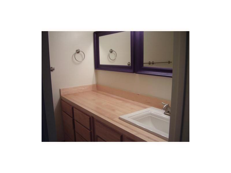 7596 Courtyard Run East, Unit 7596 Boca Raton, FL 33433 - Photo 3 of 8 Bathroom