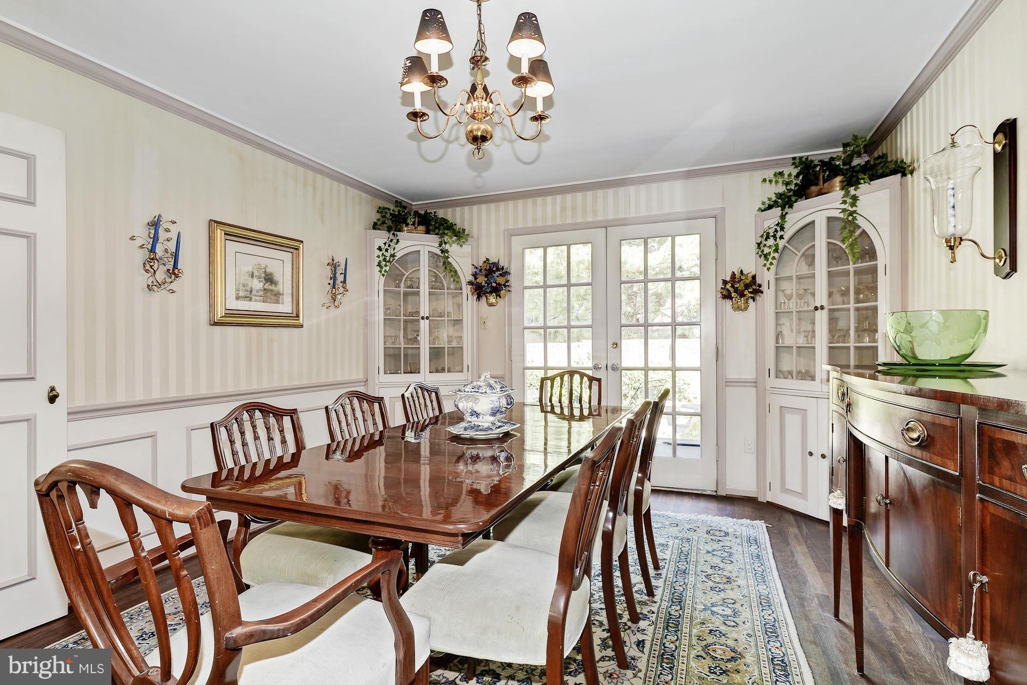 10247 Gainsborough Road Potomac, MD 20854 - Photo 11 of 28 Dining Room