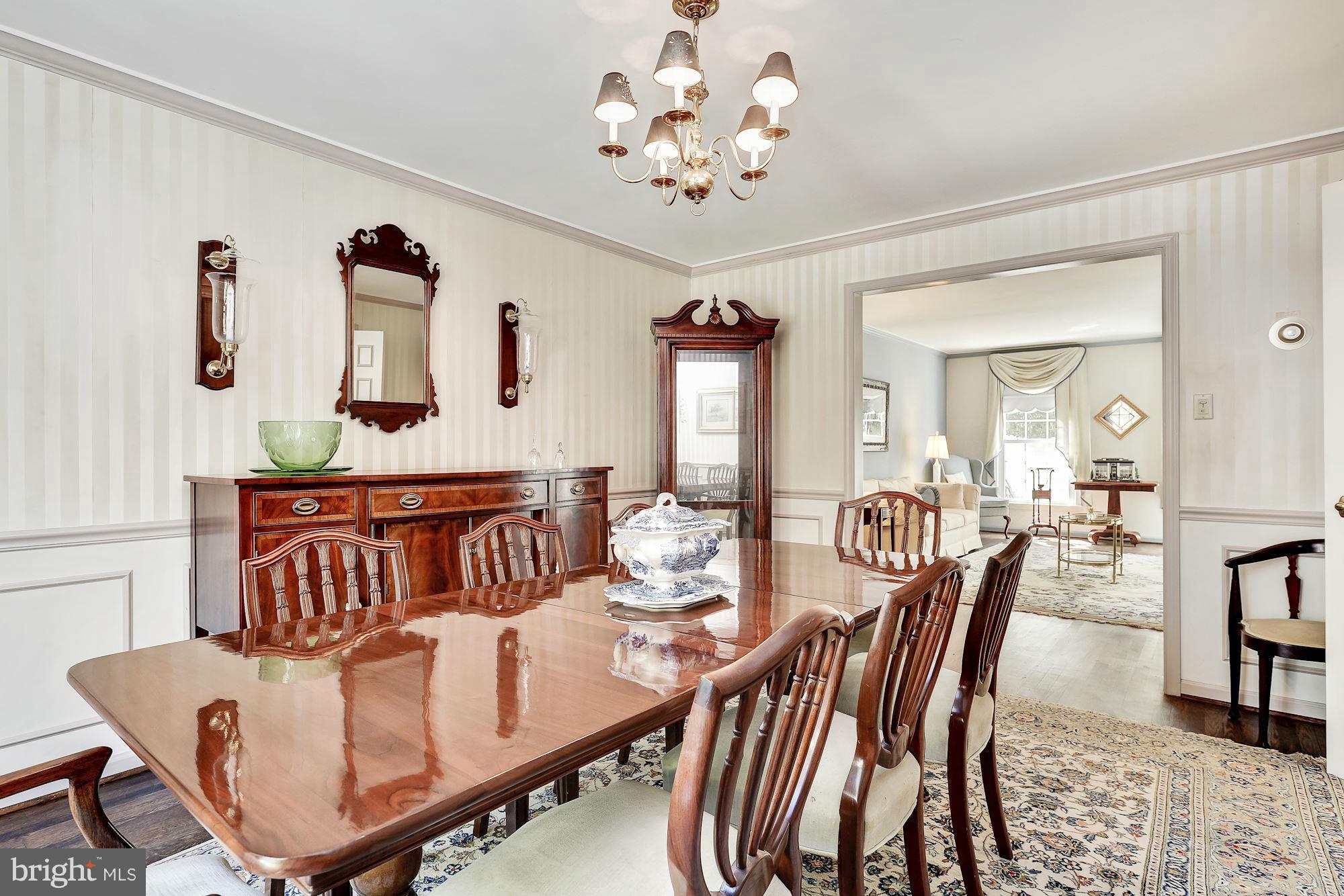 10247 Gainsborough Road Potomac, MD 20854 - Photo 12 of 28 Dining Room