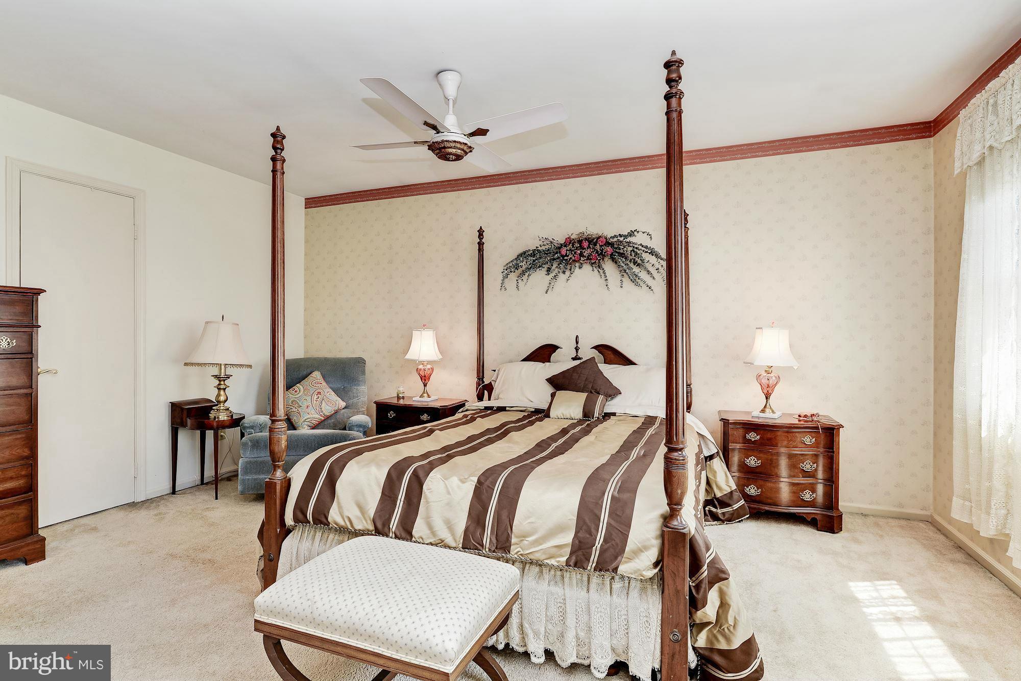 10247 Gainsborough Road Potomac, MD 20854 - Photo 18 of 28 Bedroom (Master)