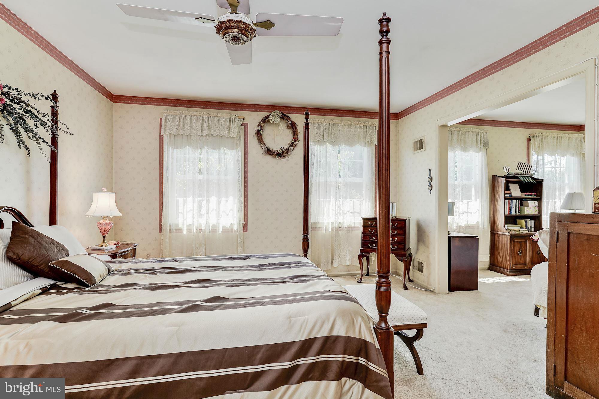 10247 Gainsborough Road Potomac, MD 20854 - Photo 19 of 28 Bedroom (Master)