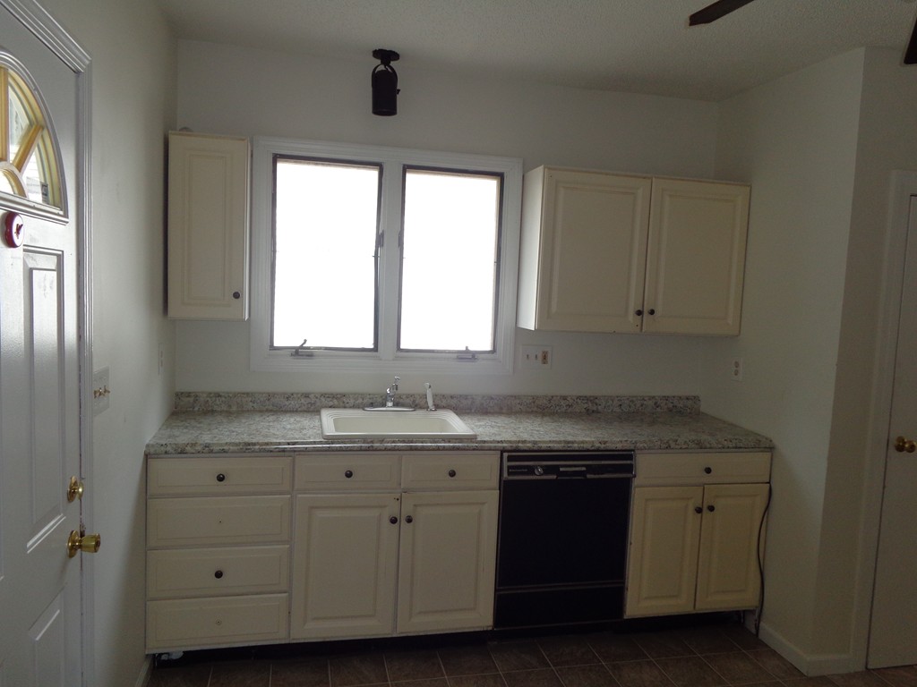 280 Lexington Street Springfield, MA 01104 - Photo 15 of 15