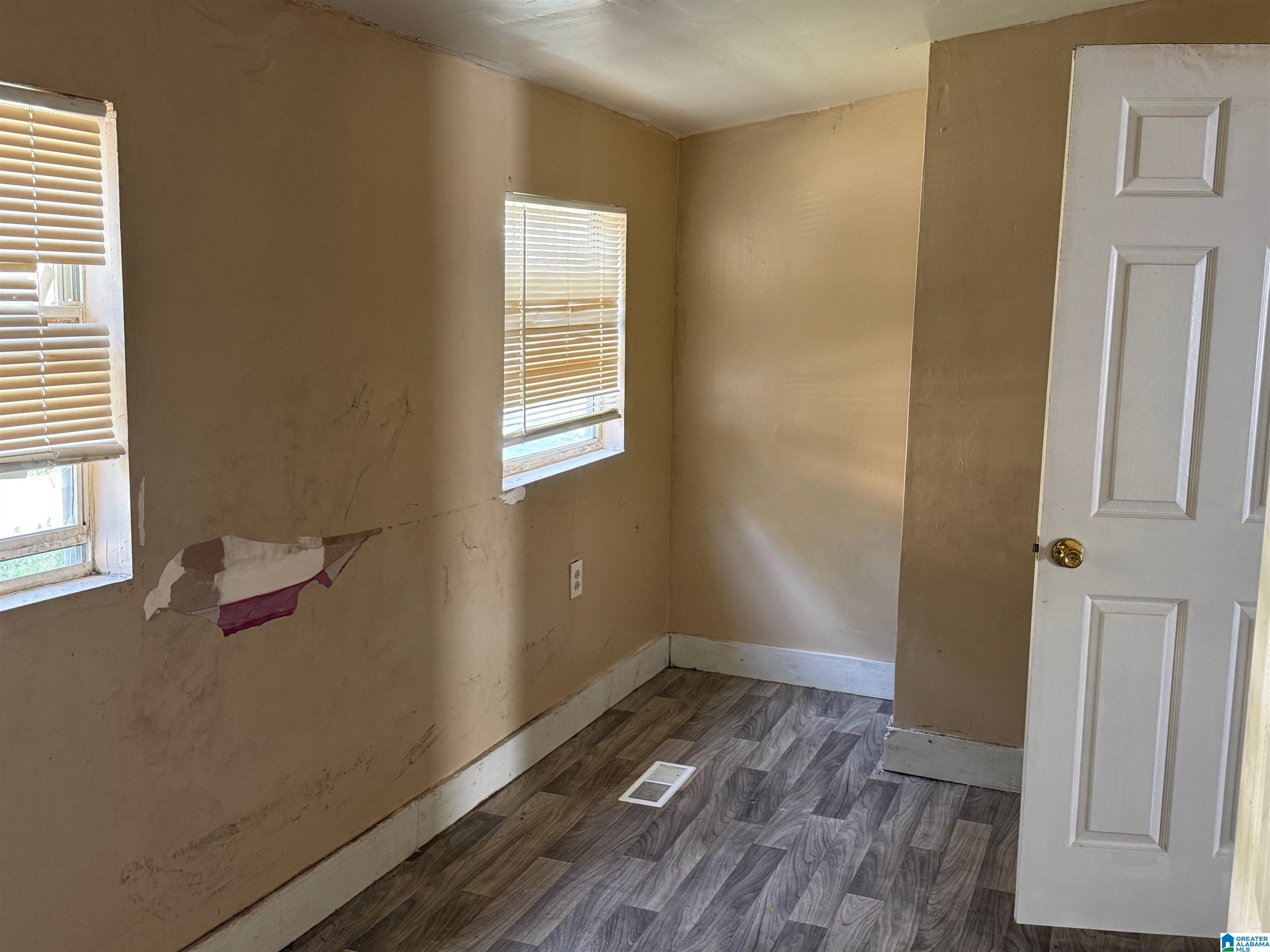 6729 Grasselli Road Fairfield, AL 35064 - Photo 7 of 22 Gallery Image 7