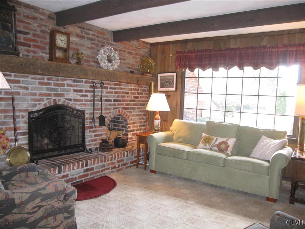 445 East Macada Road Bethlehem, PA 18017 - Photo 16 of 41 Gallery Image 16