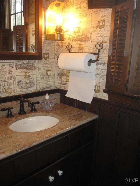 445 East Macada Road Bethlehem, PA 18017 - Photo 17 of 41 Gallery Image 17