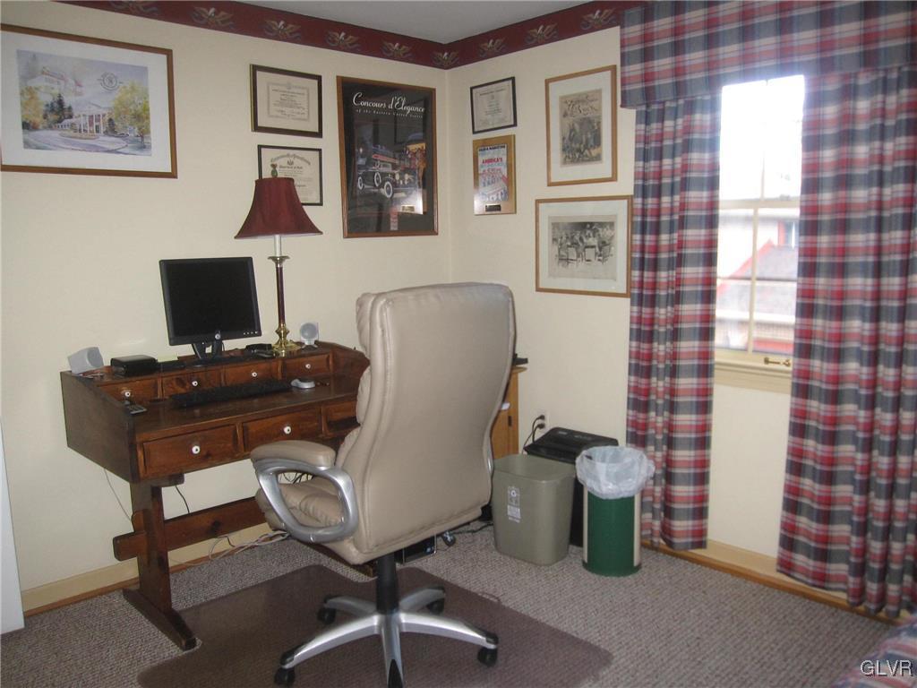 445 East Macada Road Bethlehem, PA 18017 - Photo 29 of 41 Gallery Image 29