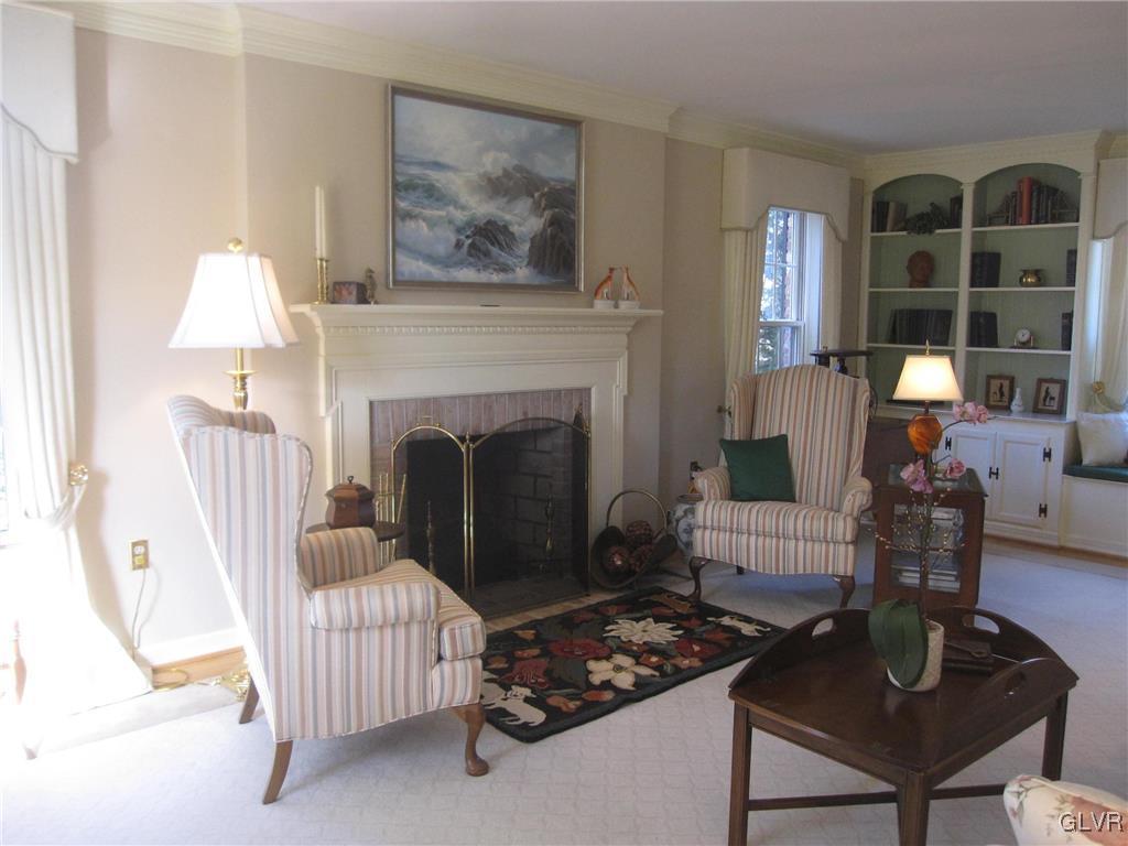 445 East Macada Road Bethlehem, PA 18017 - Photo 3 of 41 Gallery Image 3