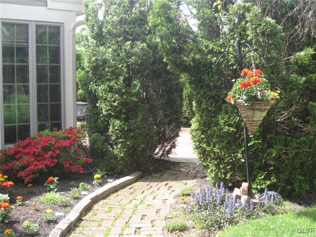 445 East Macada Road Bethlehem, PA 18017 - Photo 40 of 41 Gallery Image 40