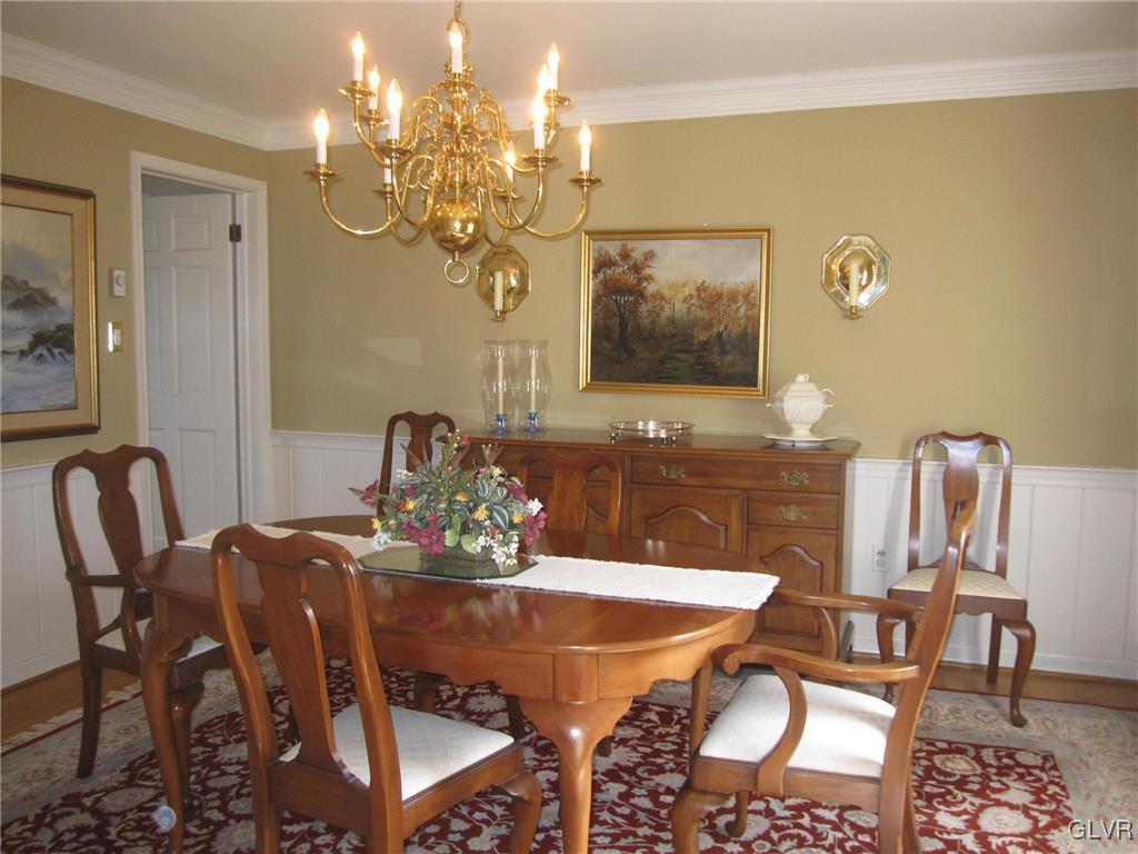 445 East Macada Road Bethlehem, PA 18017 - Photo 8 of 41 Gallery Image 8