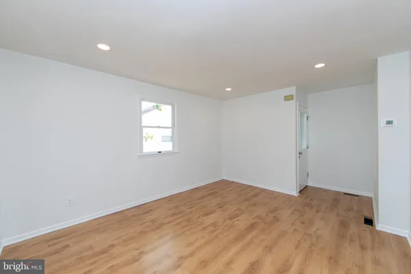 $1,800 | 32 Willis Avenue, Unit REAR, Cherry Hill, NJ 08002