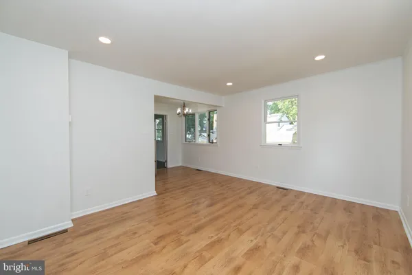 $1,800 | 32 Willis Avenue, Unit REAR, Cherry Hill, NJ 08002