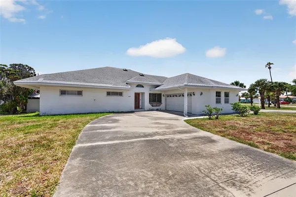 $399,000 | 1227 Belaire Drive, Daytona Beach, FL 32118