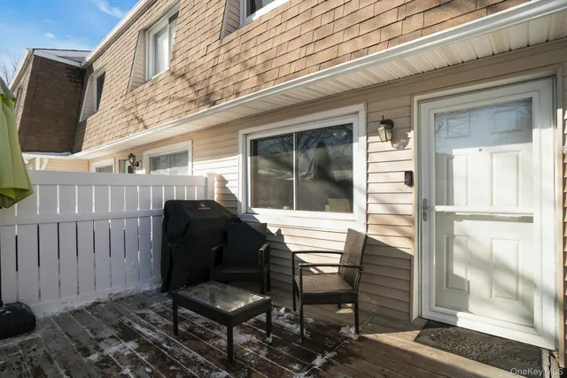 $419,000 | 204 Storm Drive, Holtsville, NY 11742