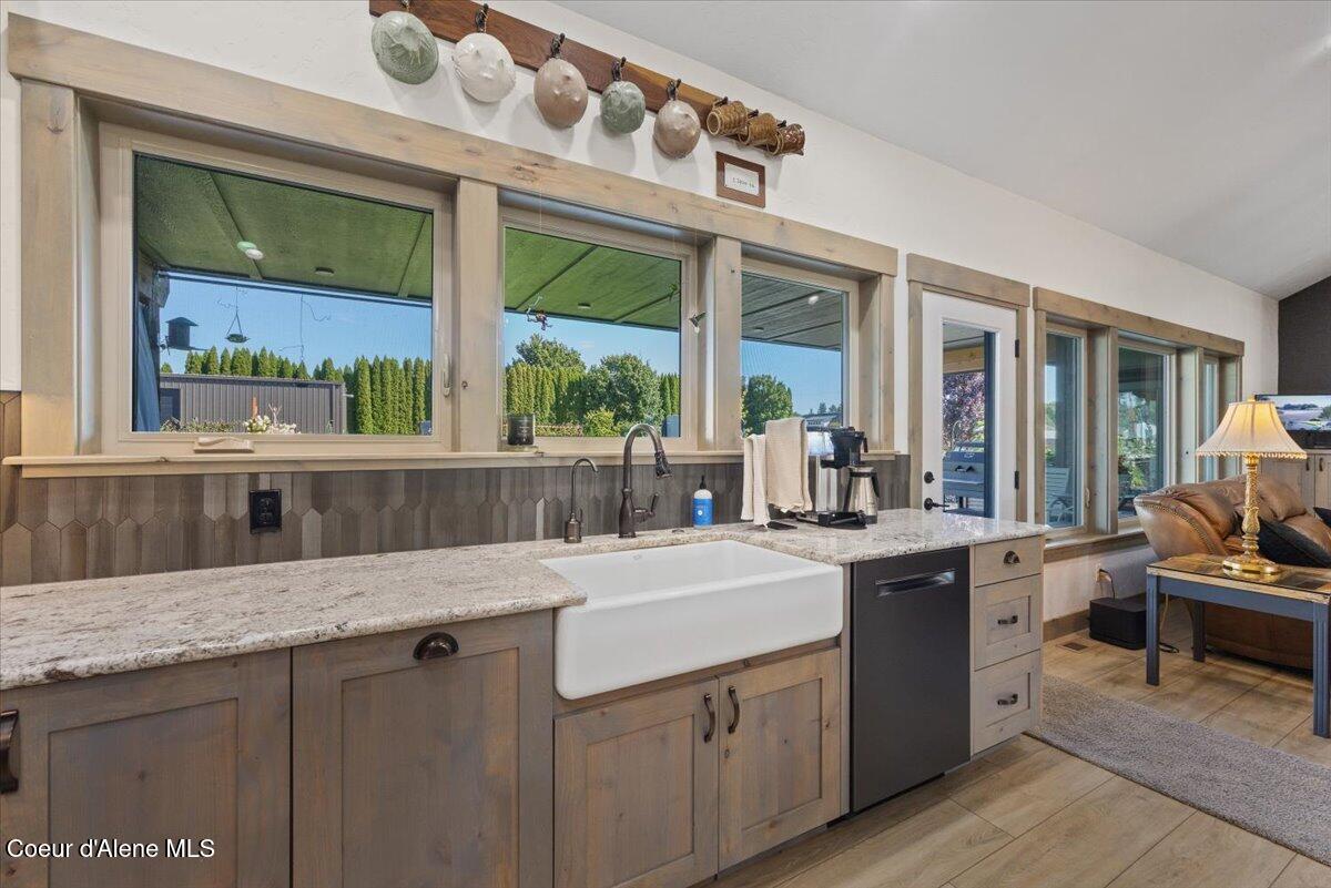145 East Hanley Avenue Dalton Gardens, ID 83815 - Photo 15 of 53 20-Kitchen