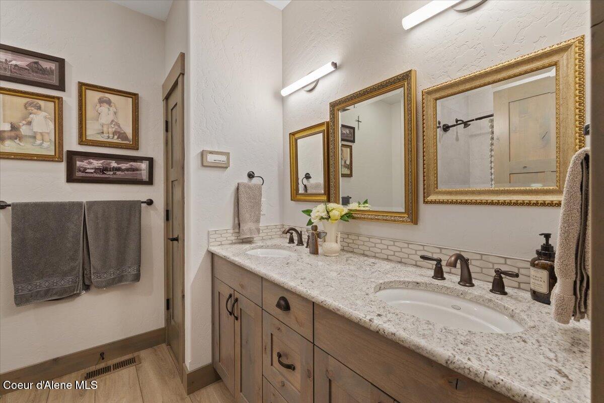 145 East Hanley Avenue Dalton Gardens, ID 83815 - Photo 28 of 53 33-Bathroom