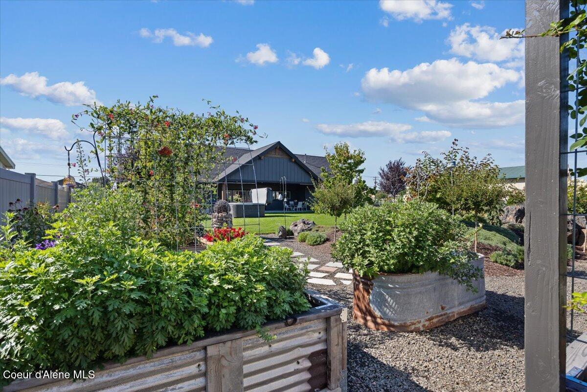 145 East Hanley Avenue Dalton Gardens, ID 83815 - Photo 44 of 53 49-Backyard