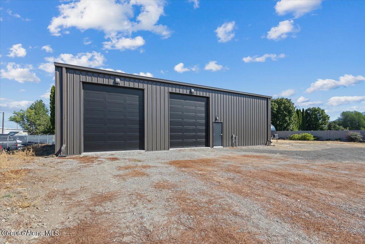 145 East Hanley Avenue Dalton Gardens, ID 83815 - Photo 49 of 53 54-Shop