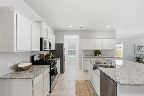 $349,900 | 13504 Gunsmoke Lane, Cresson, TX 76035