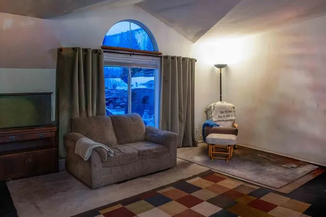 $205,000 | 100 Ski Trails Road, Unit 40, Mammoth Lakes, CA 93546