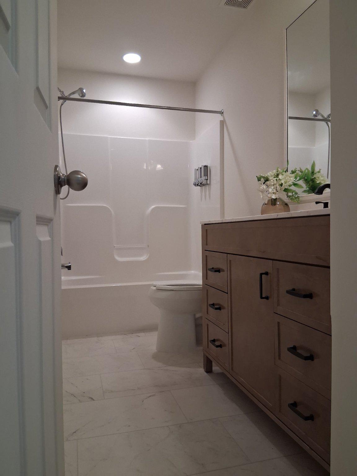 13944 Seneca Ridge Drive Hagerstown, MD 21740 - Photo 27 of 41 Newly updated upper level full bathroom