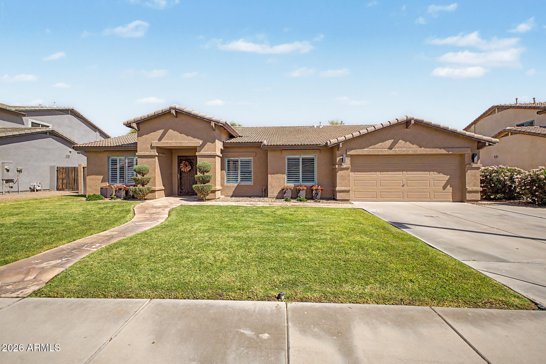 3797 East Diamond Road Gilbert, AZ 85297 - Photo 2 of 50