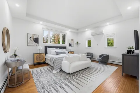 $2,400,000 | 6 Lynbrook Road, Southborough, MA 01772